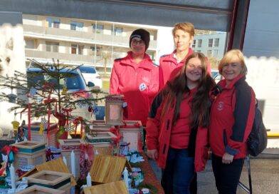 Stand der Wasserrettung Wernberg am Adventmarkt